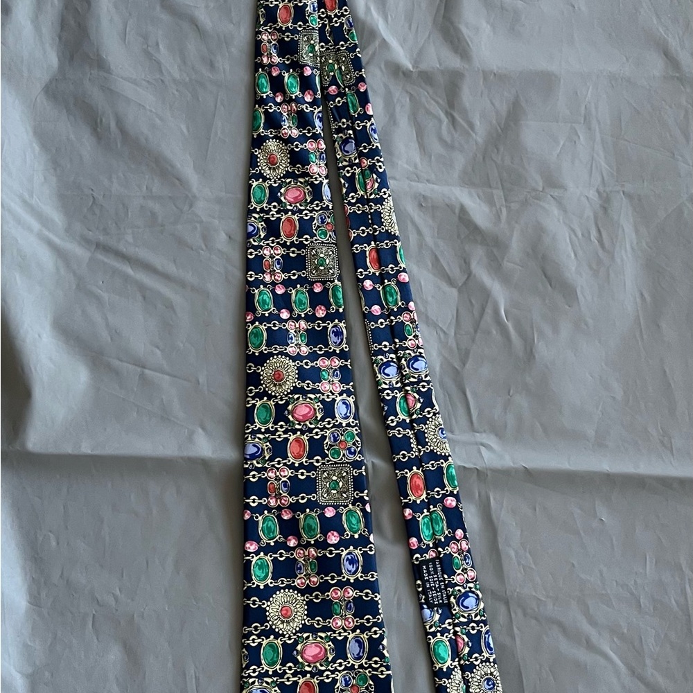 Jewel tie - Picture 10 of 12